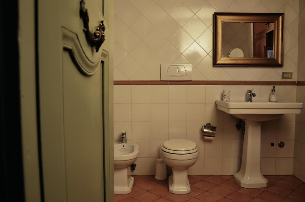 Resort A Palazzo B&B Fermo Rum bild