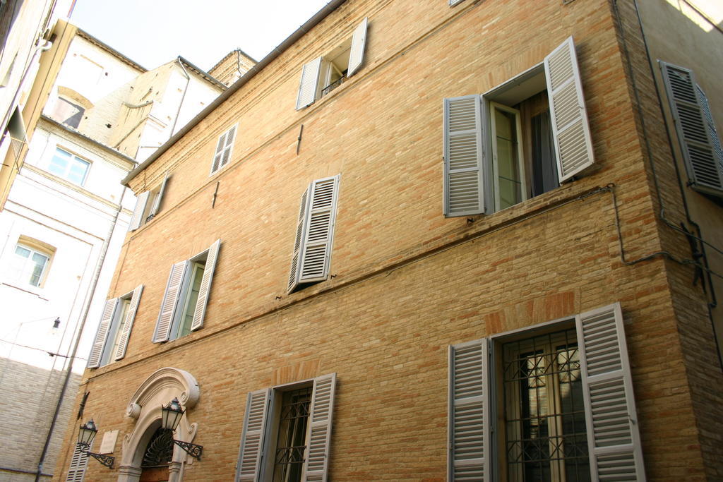 Resort A Palazzo B&B Fermo Exteriör bild