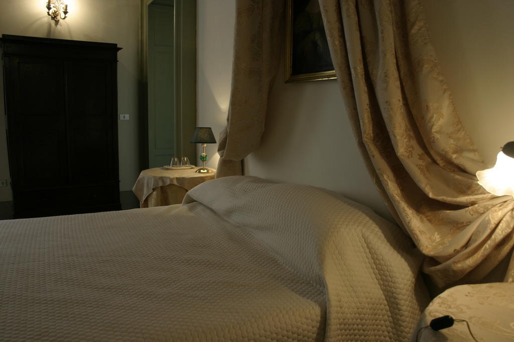 Resort A Palazzo B&B Fermo Rum bild
