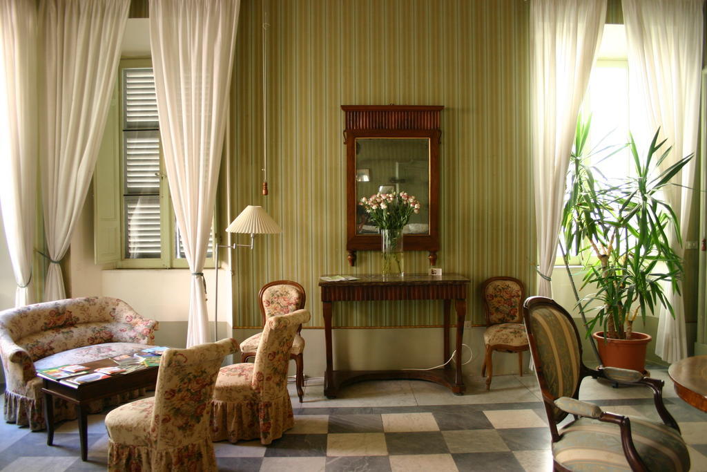 Resort A Palazzo B&B Fermo Exteriör bild