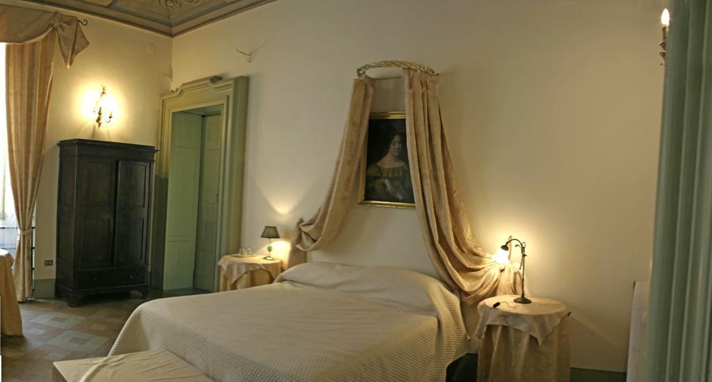 Resort A Palazzo B&B Fermo Rum bild